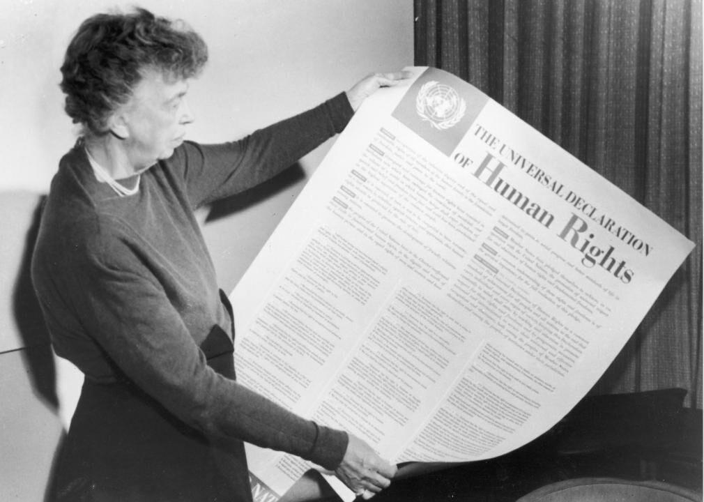 1946